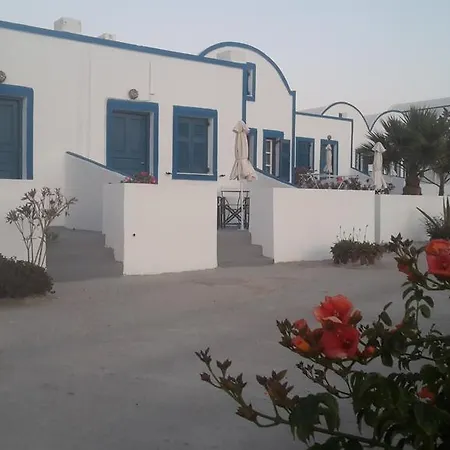 Aparthotel Paradisos *